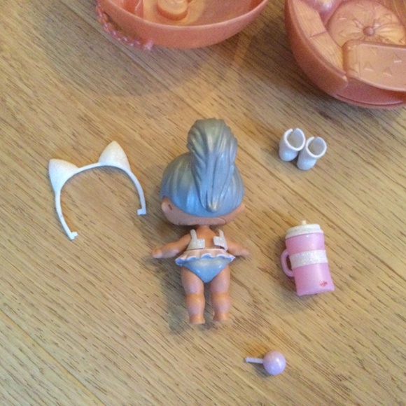 Kitty Queen LOL Surprise Doll Series Glam Glitter (GG-001) - Picture 6 of 6